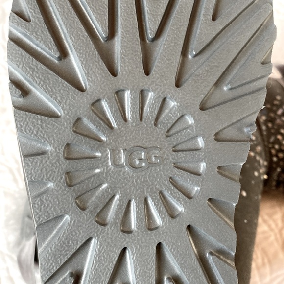 Ugg Bailey Bow Boots Gray Sz 6 - Picture 7 of 8